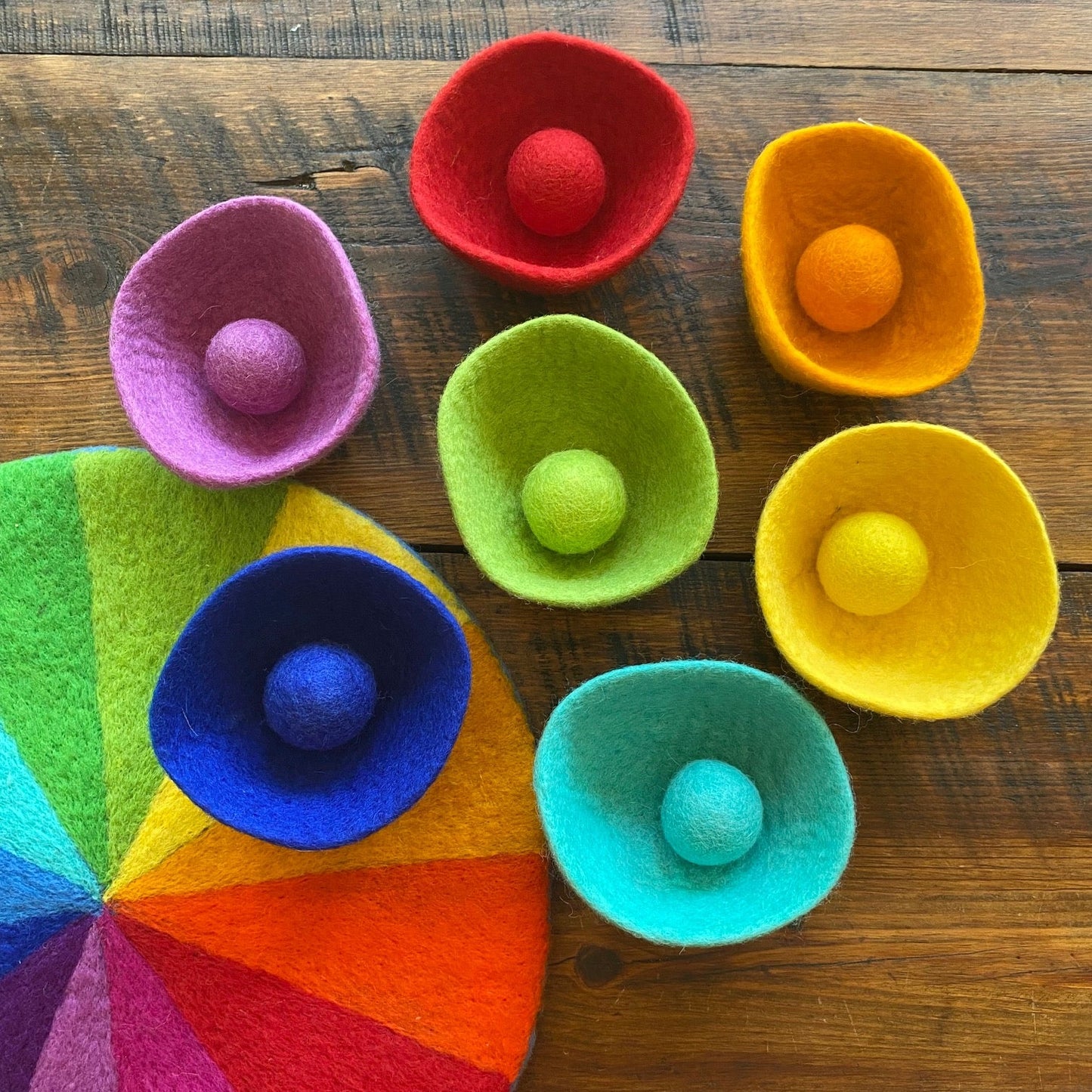 Rainbow Party Felt Bowls (7)