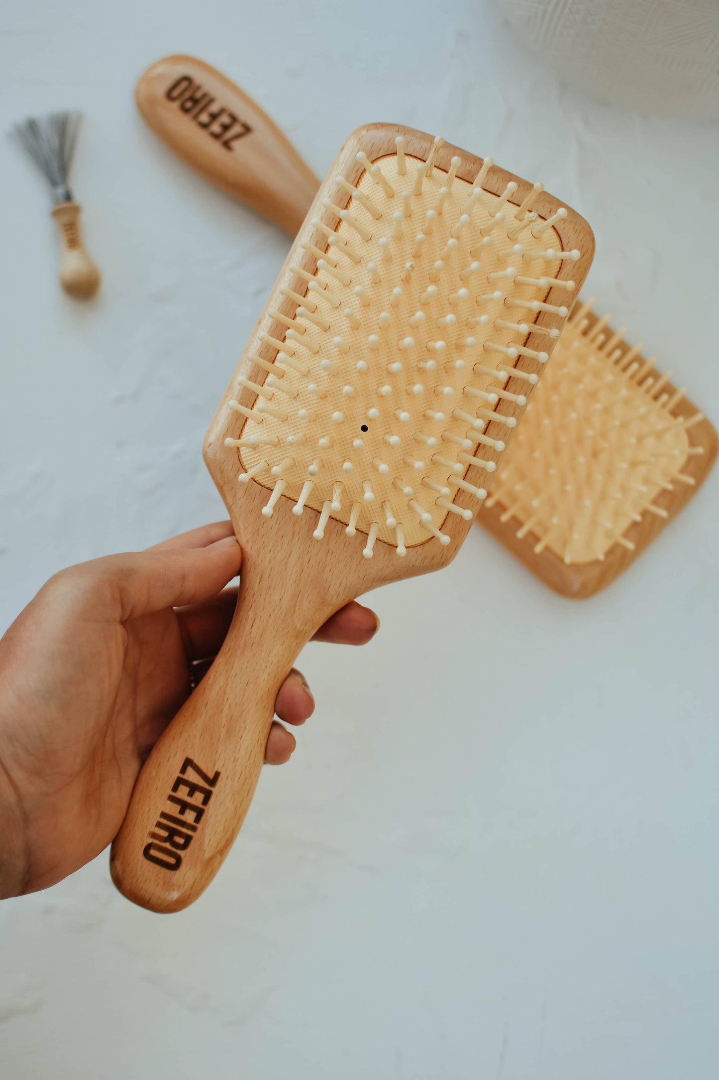 Zefiro - Bamboo ball tip pin hairbrush