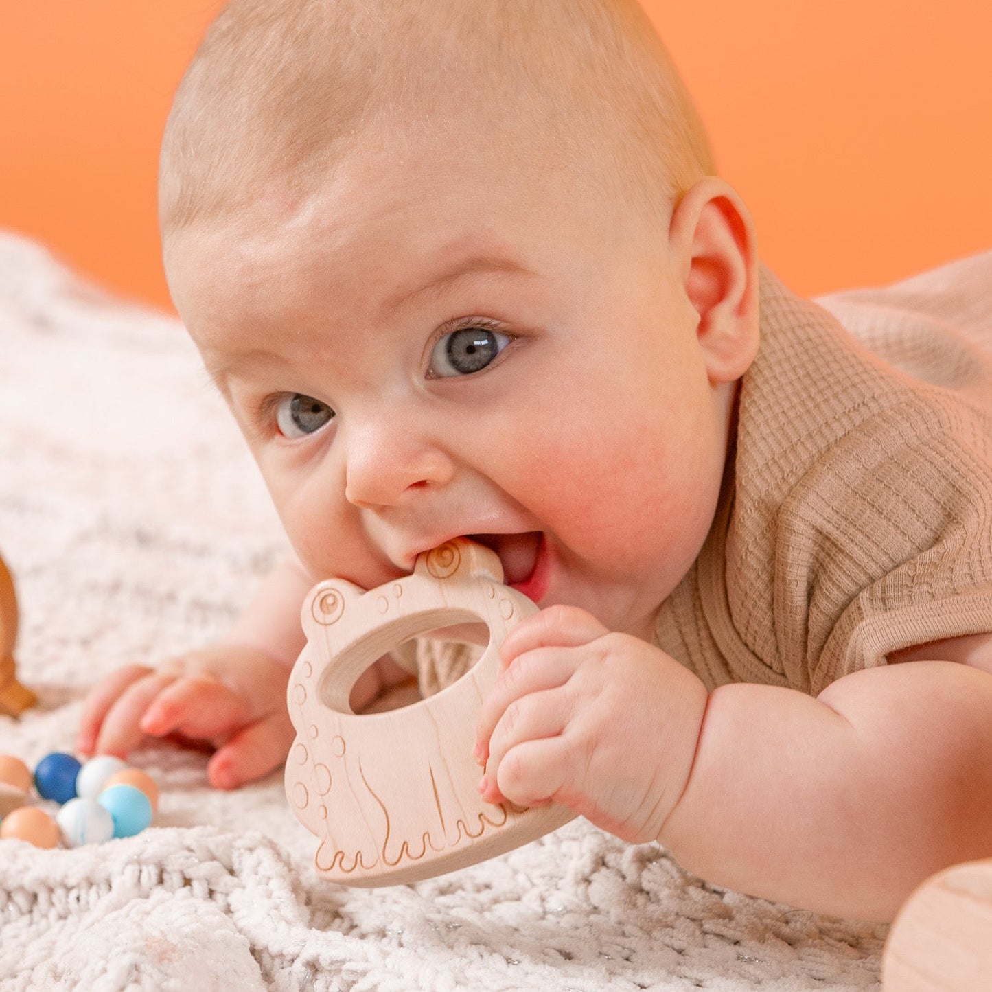 Soothing Frog Teether with Organic Cotton Bag | Made in the USA 🇺🇸
