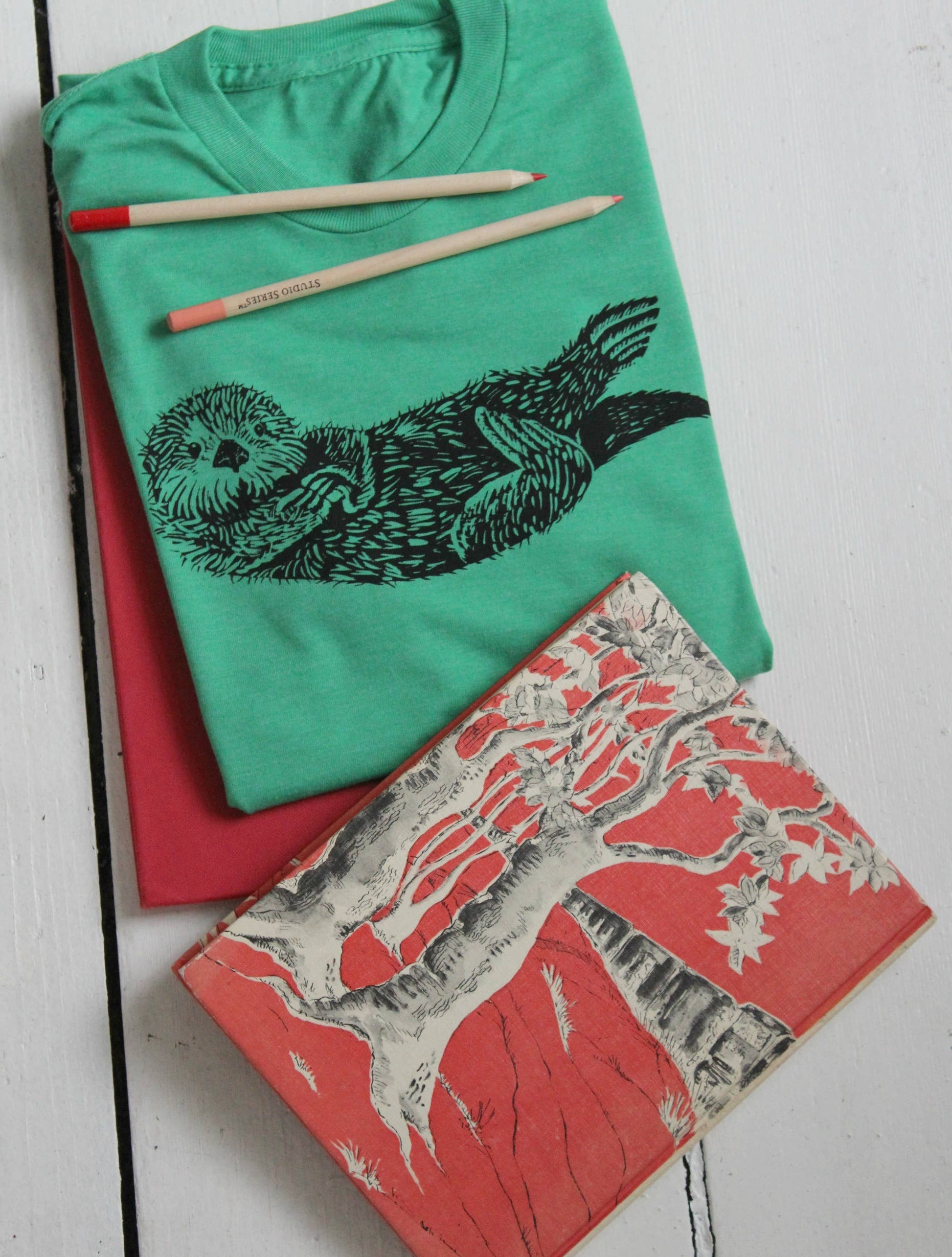 Organic kids otter tee in green