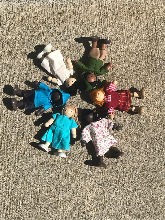 Bendable dolls by plan toys
