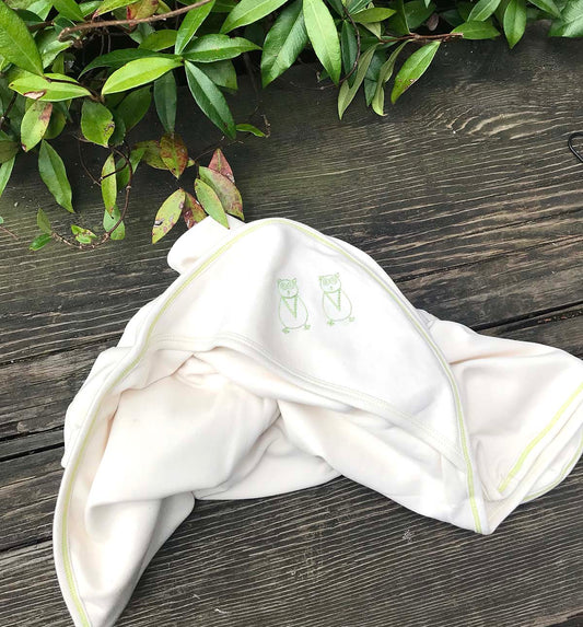 TwOOwls Natural/Green Owls Soft Organic Cotton Hooded Blanket