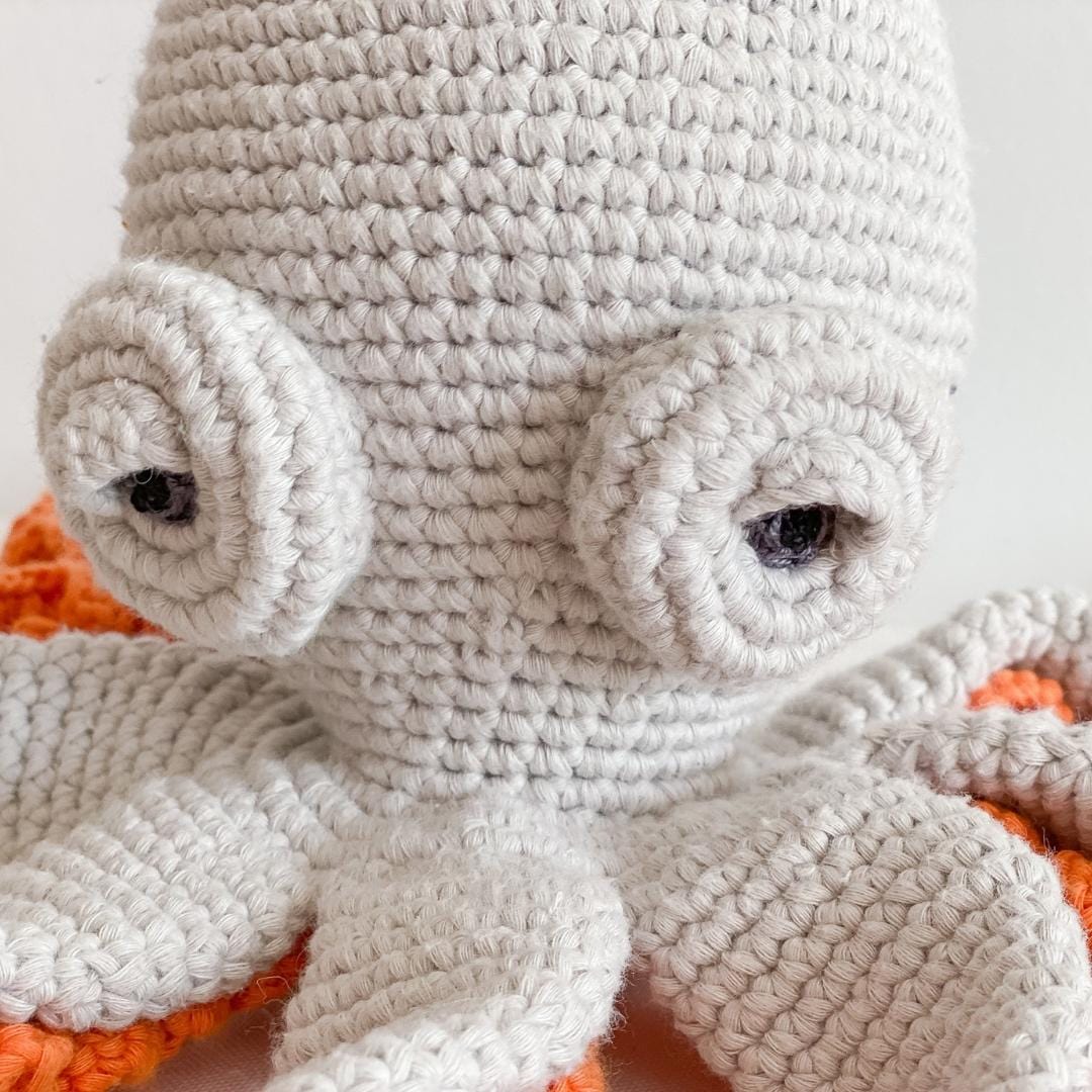Zelda the Octopus- grey