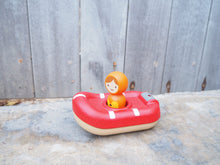 Load image into Gallery viewer, Plan Toys Coast Guard Boat Bath Toy
