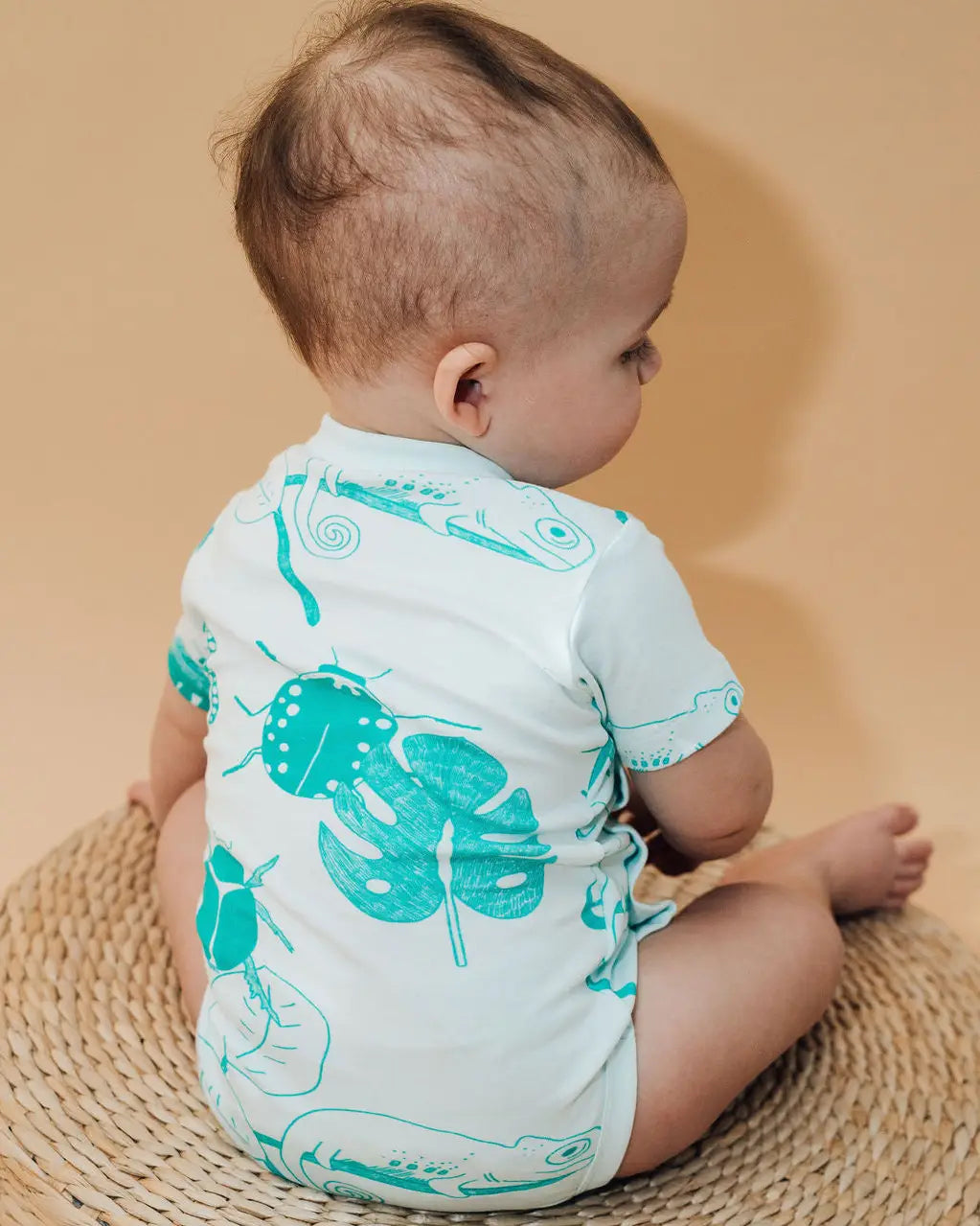Baby wearing bug baby bodysuit
