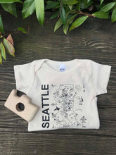 Load image into Gallery viewer, Seattle Map Onesie and Camera Wooden Teether Set
